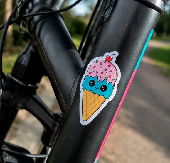 ViviArt – Jätskikaverit tarra-arkki 🍦